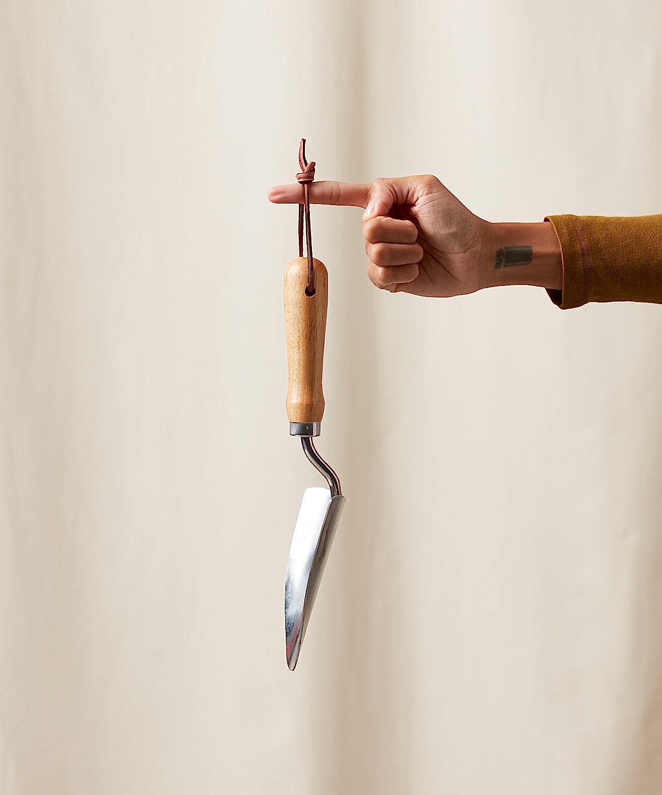 Buy Bloomscape Hand Trowel